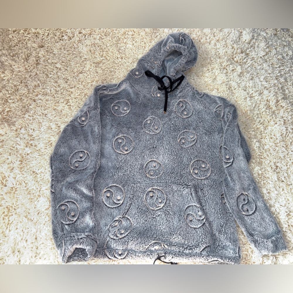 Fuzzy crop top hoodie